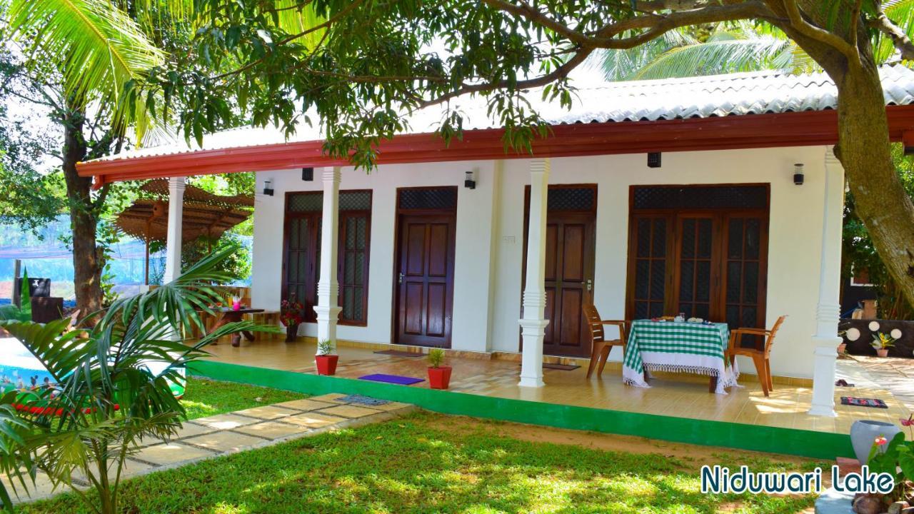 Niduwari Lake Homestay Dambulla Εξωτερικό φωτογραφία