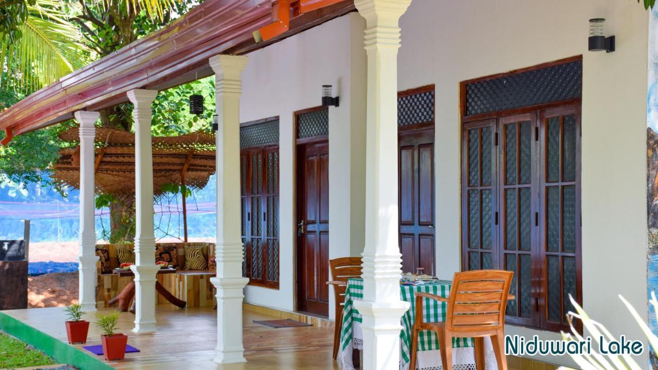 Niduwari Lake Homestay Dambulla Εξωτερικό φωτογραφία